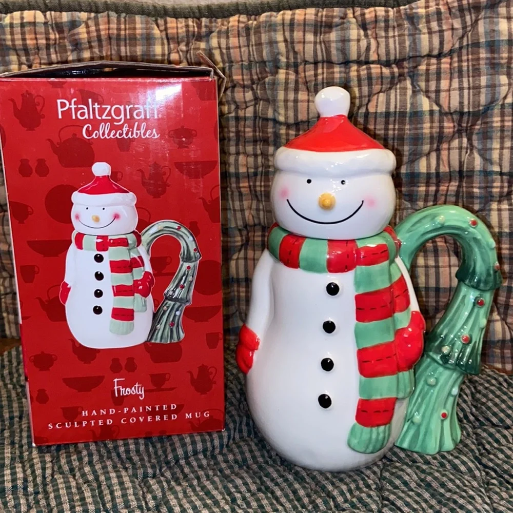 NEW! PFALTZGRAFF Collectibles FROSTY SNOWMAN Hand-Painted Sculpted Covered Mug